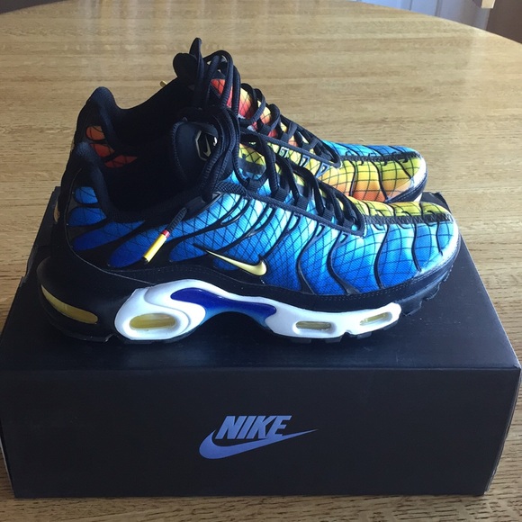 do air max plus run big or small